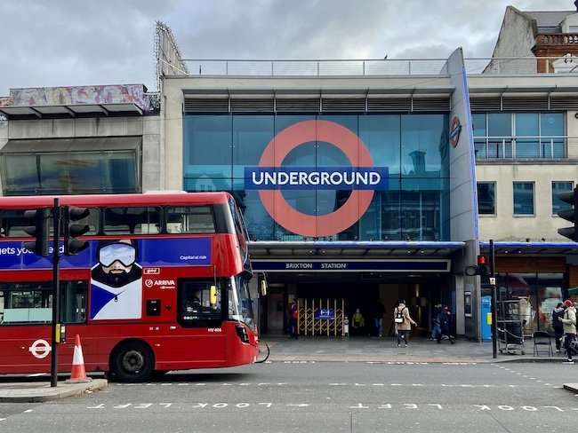Brixton vita locale sulla strada principale